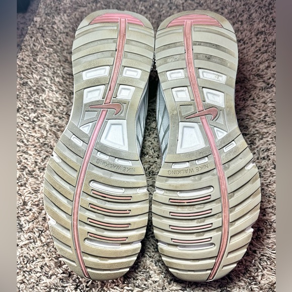 Nike Air Walk Training Shoes Women’s Size 9.5 White Pink 315315-161 Trainers - Picture 9 of 10